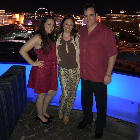 Meet Your Posher - Picture 5 of 8